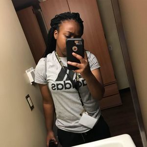 Meet your Posher, Janiya